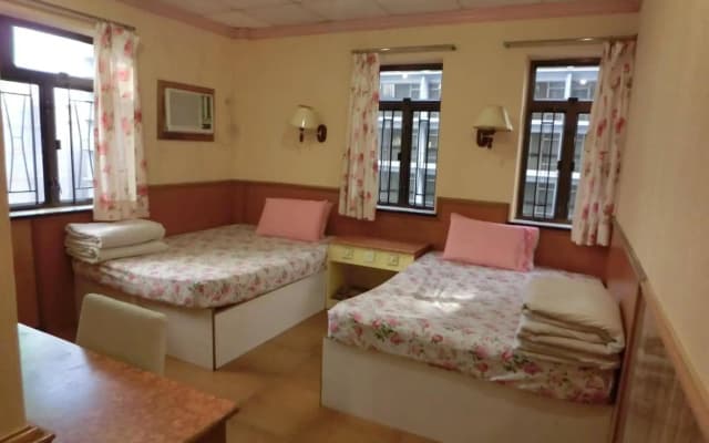 Traveller Friendship Hostel - photo 4