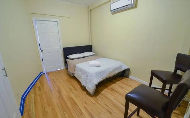 West Side Apartment - photo 5
