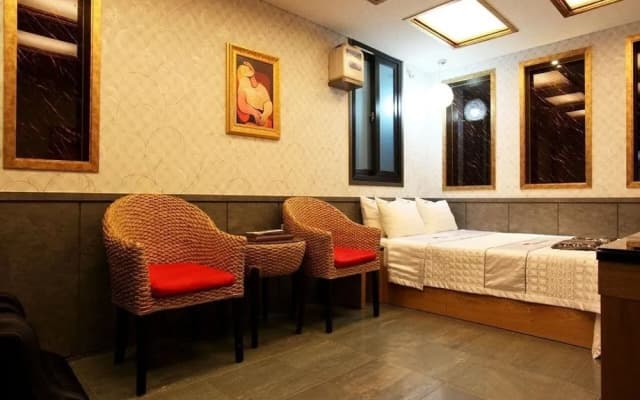 Yeongdeungpo Komodo Hotel - photo 5