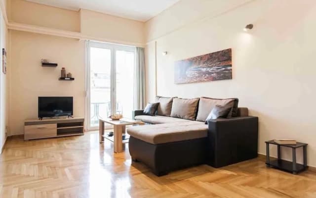 Athens Acropolis Spacious Apartment - photo 3