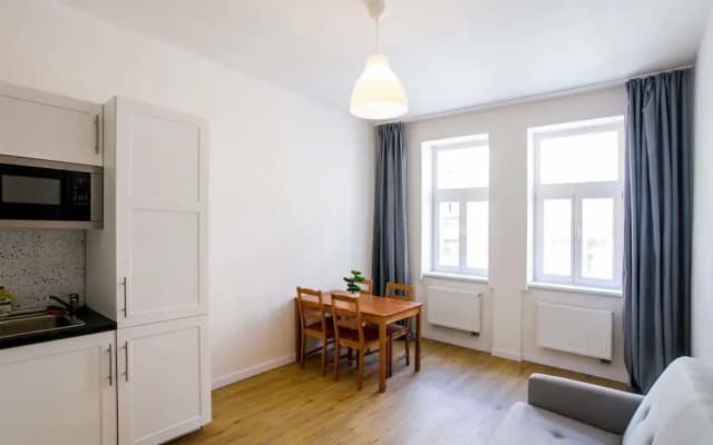 Churchill Apartments - photo 3
