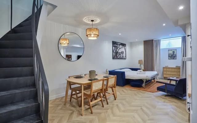 Charming & Modern Duplex Apartment Center of Paris - photo 2