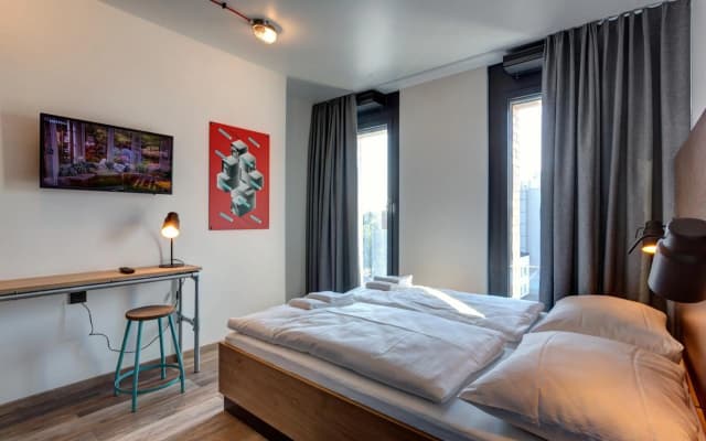 Meininger Hotel Berlin Tiergarten - photo 3