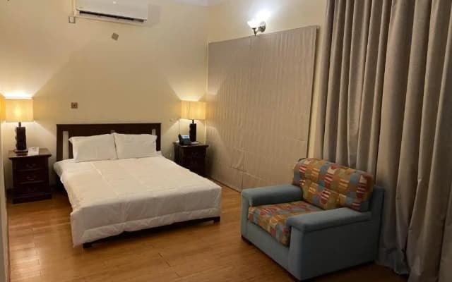 Al Khariss Hotel - photo 4