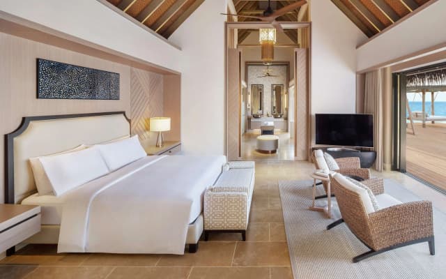 Waldorf Astoria Maldives Ithaafushi Hotel - photo 4