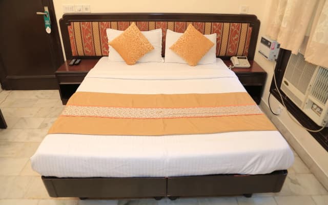 Hotel Sundeep Inn - photo 4