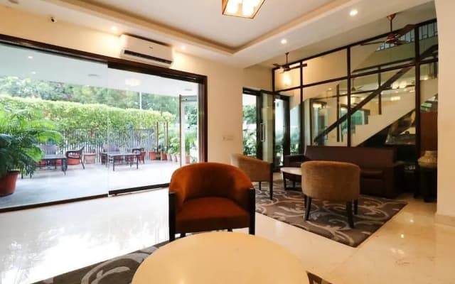 Hotel GTC - photo 2