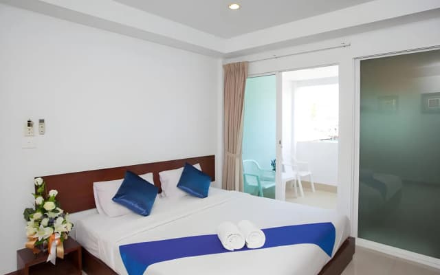 Nouveau Guesthouse - photo 2