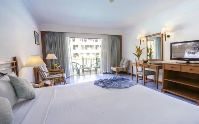 Amora Beach Resort Phuket - photo 3