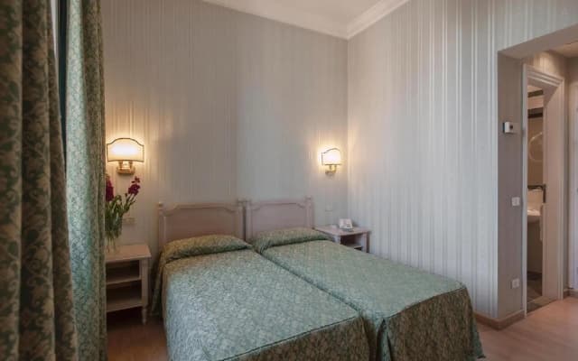 Hotel Villa Torlonia - photo 5