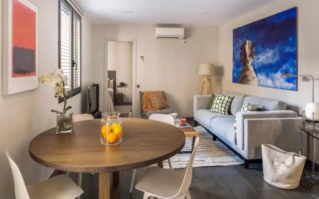 C211 Barcelona Apartments - photo 4