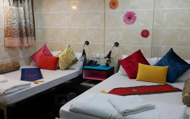 Hong Kong New York Guest House (TST Metro H Exit) - photo 3