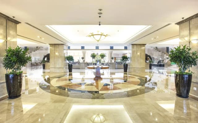 Lotte Hotel Saigon - photo 2