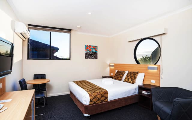 Mahoneys Motor Inn - photo 4