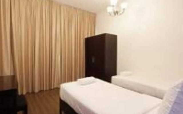 High Floor Two Bedroom Apartment - photo 4