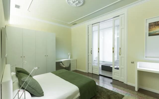 BCN Luxury Apartments - photo 2