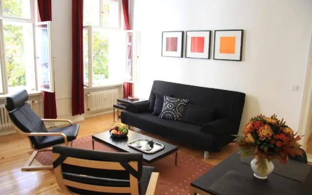 Nollendorf Apartments - photo 2