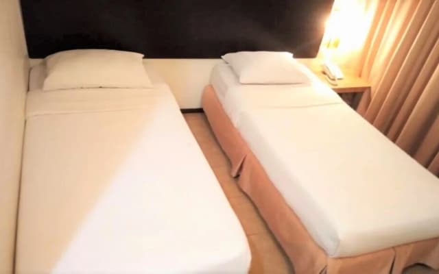 Hotel Sri Sutra - Bandar Sri Damansara - photo 5