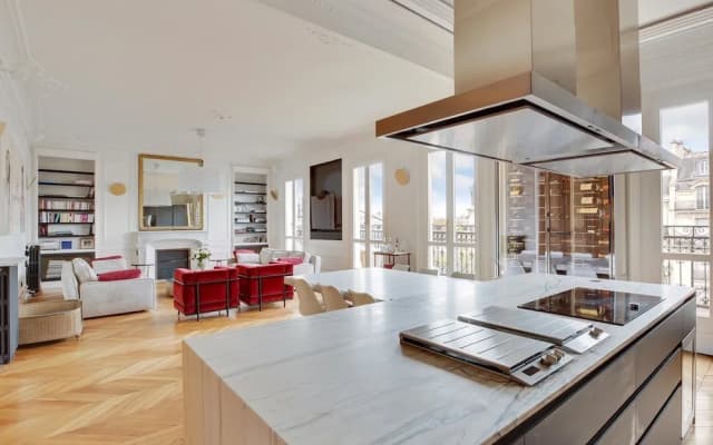 Top Luxurious Penthouse Front of Eiffel Tower and River - photo 4