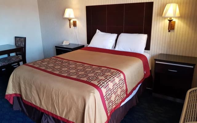 El Segundo Inn - photo 2