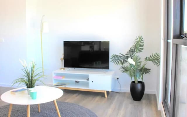 StayCentral-Heidelberg Heights Penthouse - photo 3