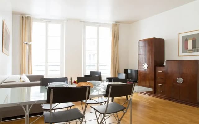Saint Michel - Cluny Area Apartment - photo 4