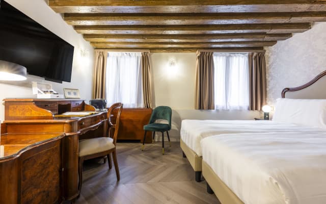 Colombina Hotel - photo 4