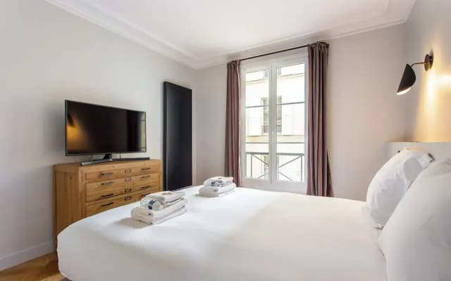 Magnificent Apartment - 3br/ 8P - Europe - photo 5