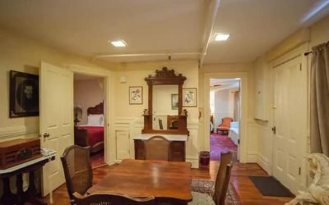 Chateau Tivoli B&B - photo 4