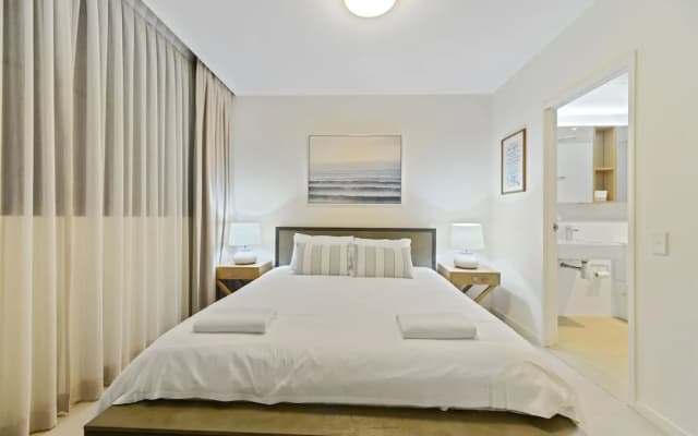 HomeHotel-Luxurious next to Shopping - photo 4