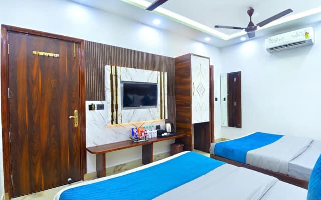 Nav Durga Guest House - photo 4