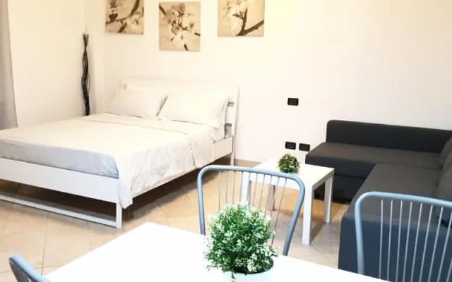 Philips Apartment - photo 5