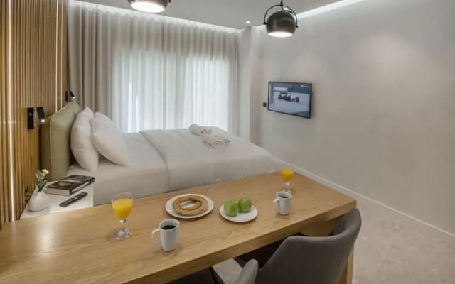 Nikis Suites Syntagma-Plaka 3 by GHH - photo 4