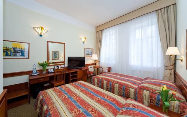 Hotel 16 - photo 4