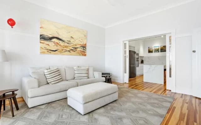CALE1A - Beachside Harbour Haven - photo 2