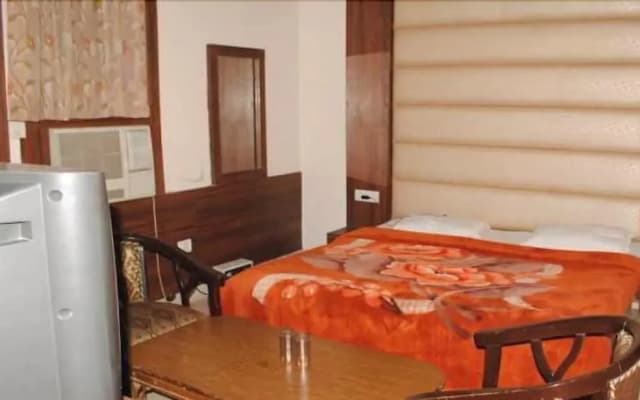 Hotel Baba Continental - photo 3