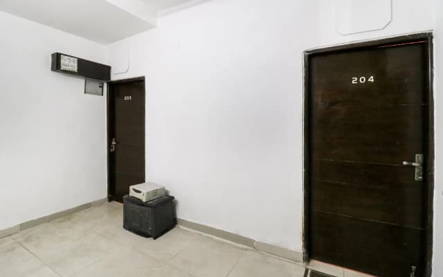 OYO 76727 Galaxy Inn - photo 3