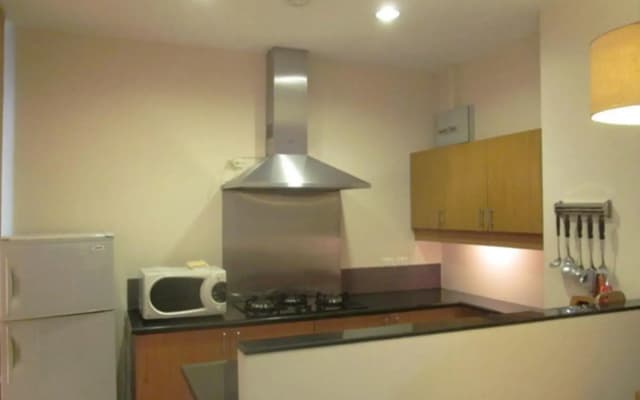 HBT Court 1 Bedroom Apartment - photo 3