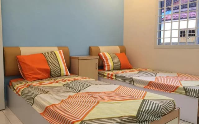 OYO 90210 Jiaxin Homestay Putri Wangsa - photo 4