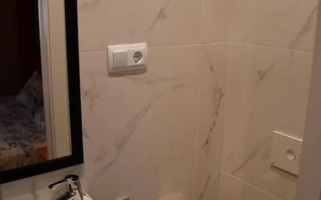 Three Bedroom Apartment in Sants - photo 2