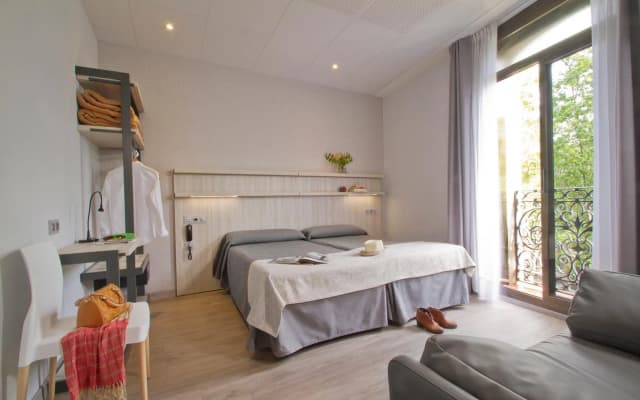 Hostal Benidorm - photo 3