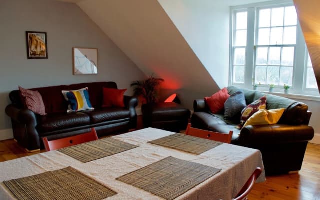 Leith Home - Sleeps 6 - photo 4