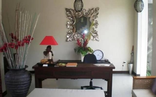 Svarna Suite Seminyak - photo 2