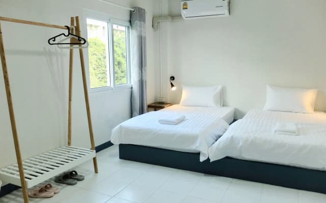 Diamond & Rust Hostel - photo 2