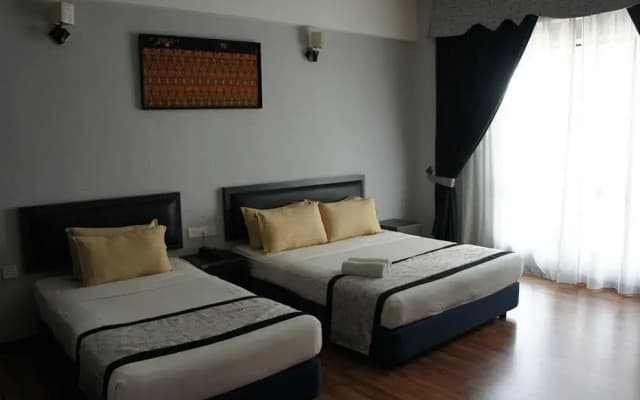 Hotel Abadi Melaka - photo 5