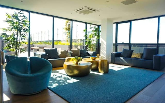 Boxhill Luxury Apartment - photo 2