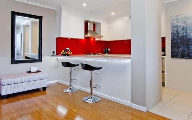Ample Space In This 1 Bed Apt Also With Pool/Gym - photo 5