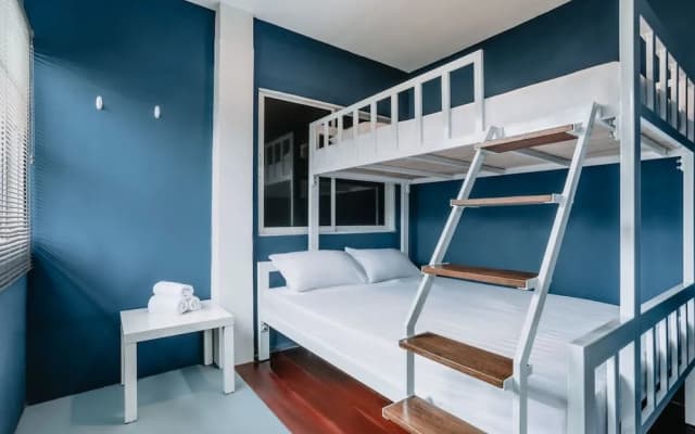 Sleepyhead Hostel - photo 2