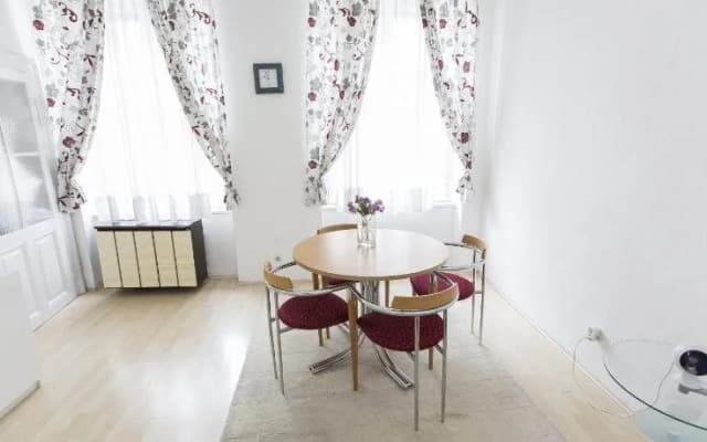Carlton Suites - photo 4