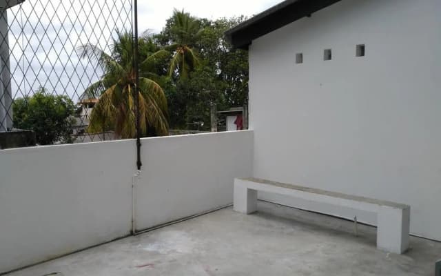 West Inn Colombo - photo 2